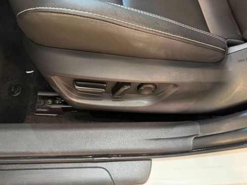 Used 2026 Toyota Camry SE FWD image 22