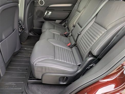 New 2026 Land Rover Discovery Limited Edition image 15