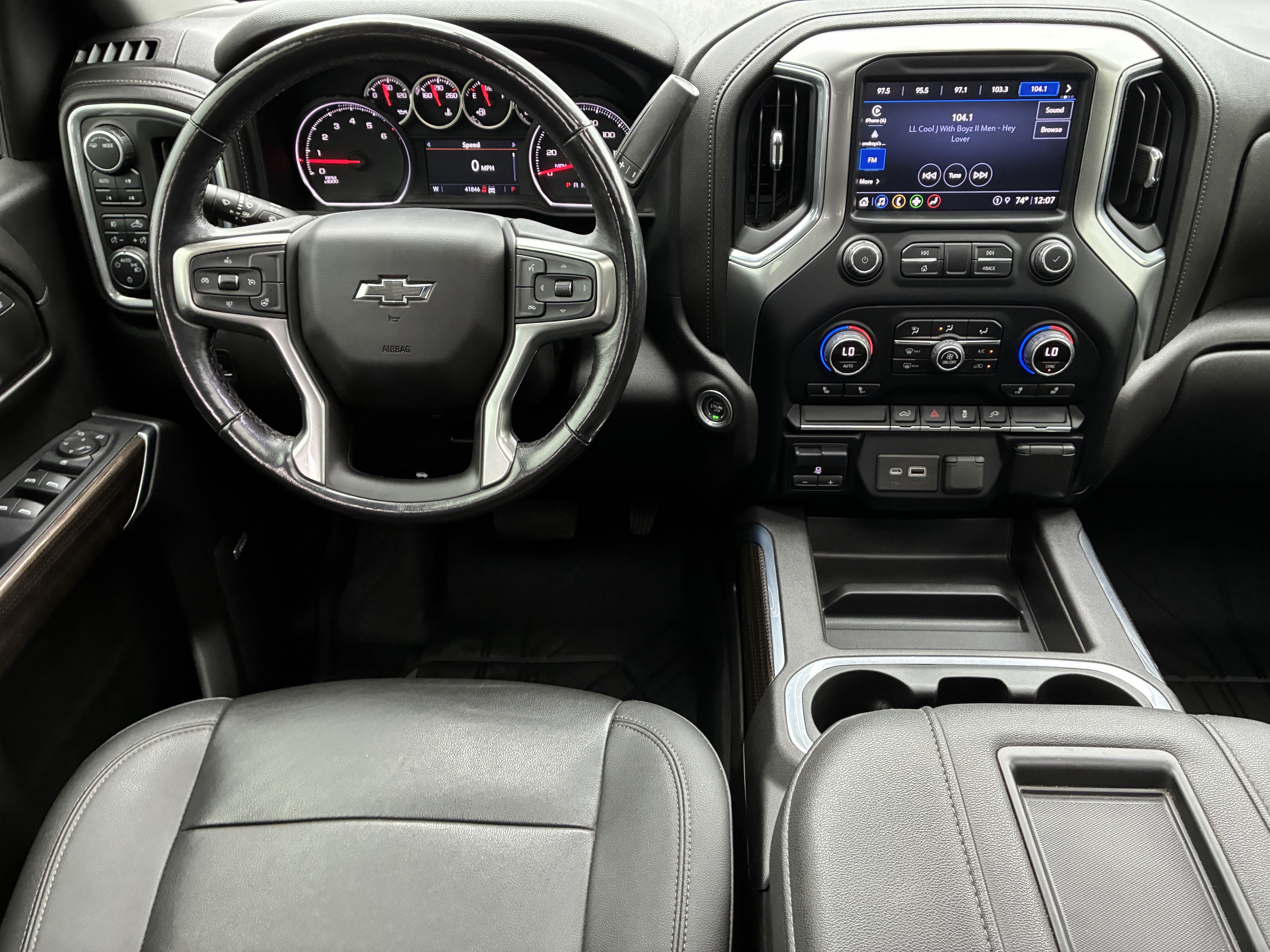 Used 2022 Chevrolet Silverado 1500 RST w/ Convenience Package II AWD/4WD image 21