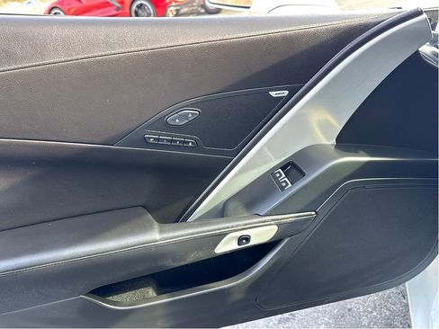 Used 2015 Chevrolet Corvette Z06 w/ 2LZ Preferred Equipment Group image 11