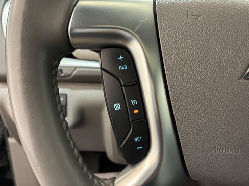 Used 2013 Chevrolet Traverse LT FWD image 20