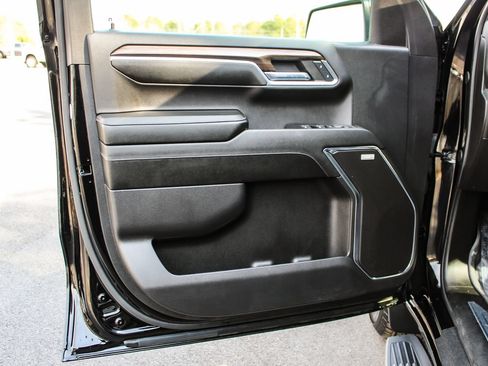 Used 2024 Chevrolet Silverado 1500 RST AWD/4WD image 30