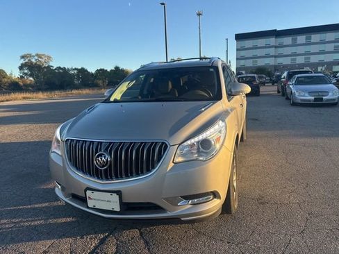 Used 2017 Buick Enclave Leather image 8