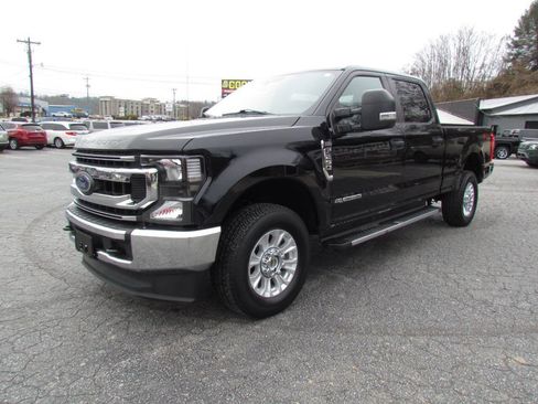 Used 2020 Ford F250 XL w/ STX Appearance Package image 3
