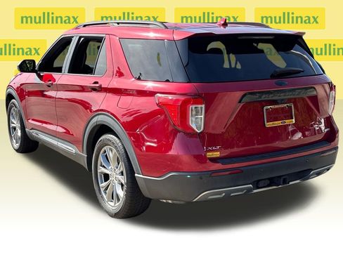 Used 2020 Ford Explorer XLT w/ Equipment Group 202A RWD image 9