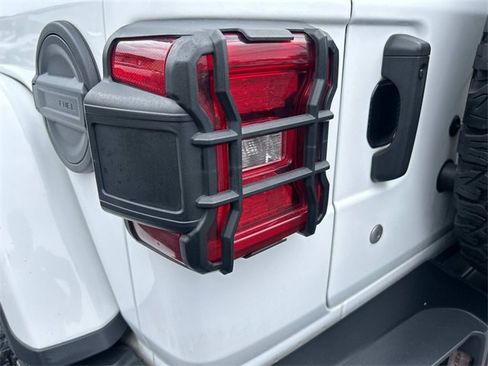 Used 2018 Jeep Wrangler Unlimited Rubicon image 28