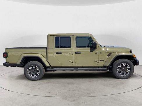 New 2026 Jeep Gladiator Sport image 7
