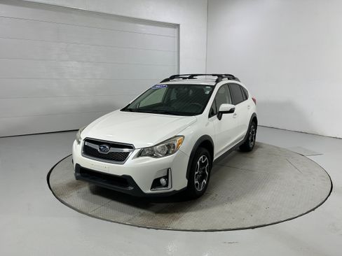 Used 2017 Subaru Crosstrek 2.0i Limited AWD/4WD image 19