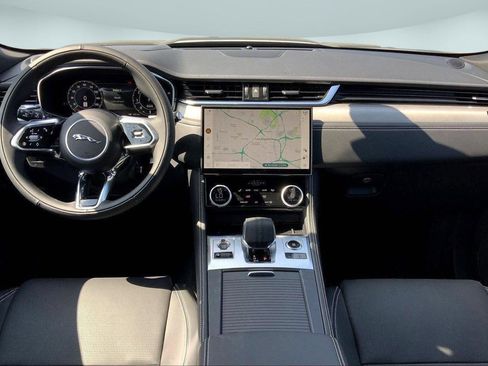 New 2026 Jaguar F-PACE R-Dynamic S AWD/4WD image 8