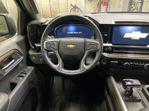 Certified 2023 Chevrolet Silverado 1500 LT image 14