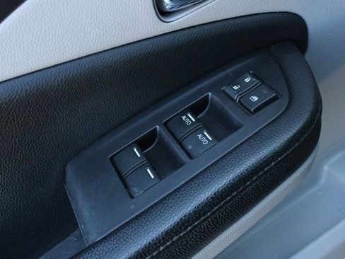 Used 2017 Honda Pilot EX-L image 8