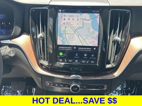 Used 2023 Volvo XC60 B5 Plus w/ Protection Package Premier AWD/4WD image 18
