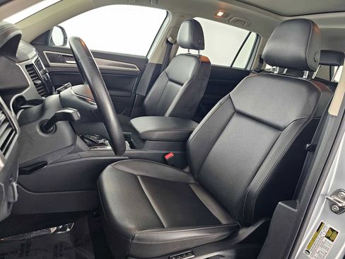 Used 2019 Volkswagen Atlas SEL FWD image 23