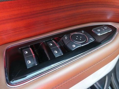 Used 2022 Lincoln Navigator L Reserve w/ Equipment Group 201A image 28