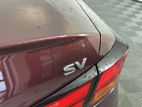 Used 2024 Nissan Altima 2.5 SV image 16