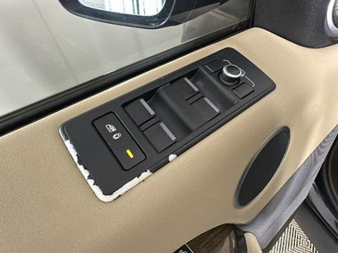 Used 2016 Land Rover Range Rover Sport HSE AWD/4WD image 11