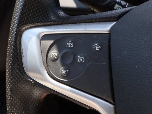 Used 2023 GMC Terrain SLE w/ Driver Convenience Package FWD image 18