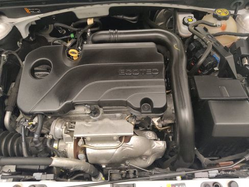 Used 2021 Chevrolet Malibu LT FWD image 30