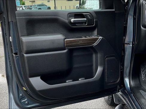 Used 2019 Chevrolet Silverado 1500 RST w/ True North Edition AWD/4WD image 16