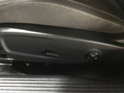 Used 2018 Dodge Challenger R/T w/ Blacktop Package image 25