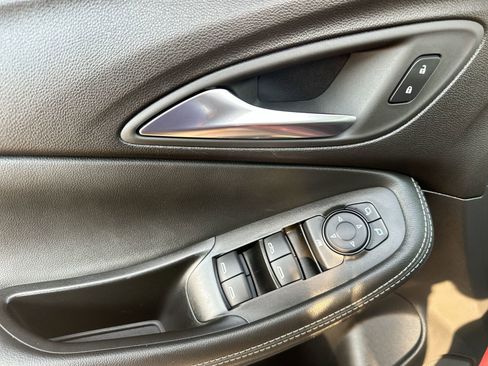 Used 2024 Buick Encore GX Sport Touring image 13