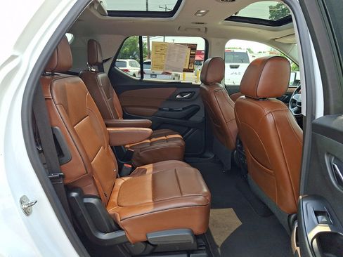 Used 2018 Chevrolet Traverse High Country w/ LPO, Cargo Package AWD/4WD image 15
