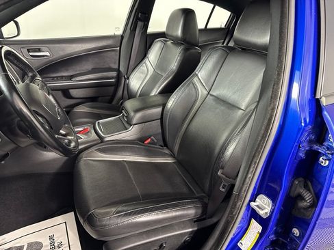 Used 2021 Dodge Charger SXT w/ Leather Interior Group RWD image 15