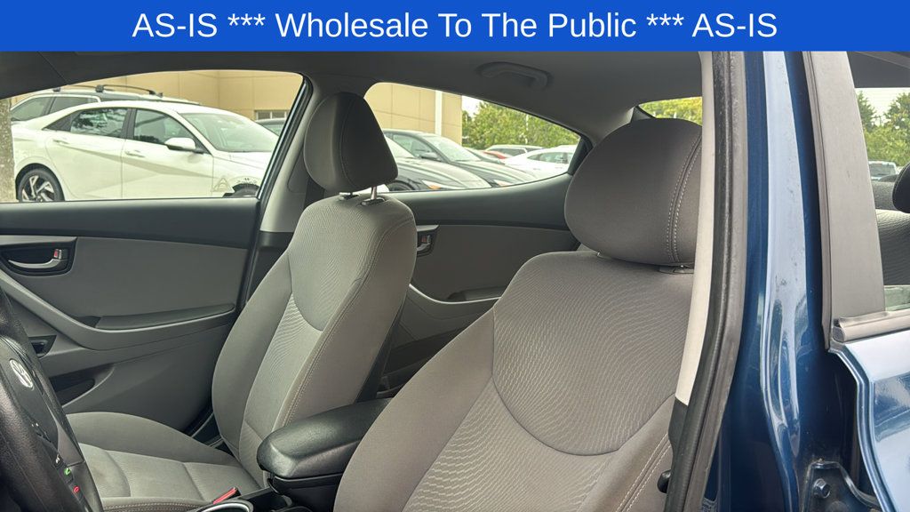 Used 2014 Hyundai Elantra SE w/ Option Group 02 FWD image 13