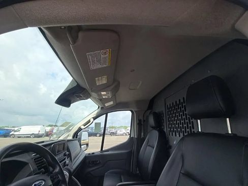 Used 2021 Ford Transit 250 Low Roof RWD image 10