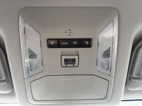 Used 2021 Toyota RAV4 XLE image 27