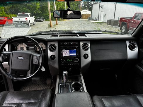 Used 2013 Ford Expedition Limited AWD/4WD image 27