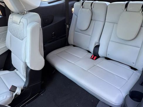 New 2026 Ford Explorer Platinum w/ LUX Leather Package image 15