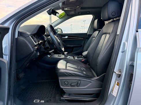 Used 2019 Audi Q5 2.0T Premium w/ Convenience Package image 13