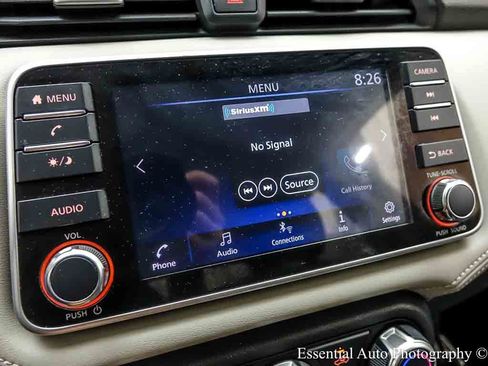 Used 2020 Nissan Versa SV FWD image 17