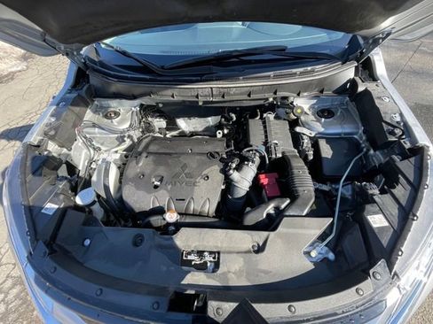 Used 2025 Mitsubishi Outlander Sport SE image 12