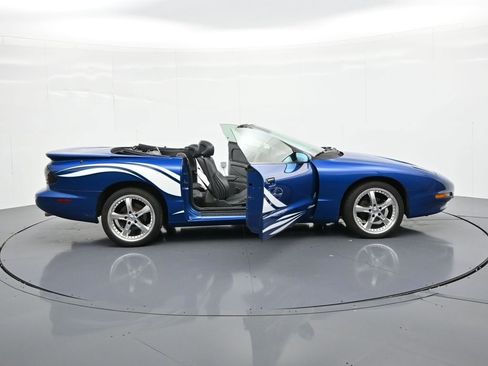 Used 1995 Pontiac Firebird Formula RWD image 22