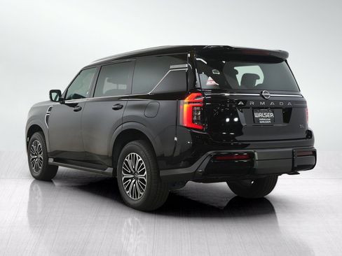 Certified 2025 Nissan Armada SL w/ Captain's Chari Seat Package AWD/4WD image 4