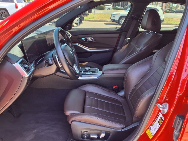 Used 2023 BMW 330i Sedan w/ Premium Package RWD image 17