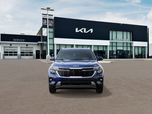 New 2026 Kia Seltos EX FWD image 2
