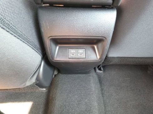 Used 2025 Toyota Corolla SE w/ SE Premium Package FWD image 25