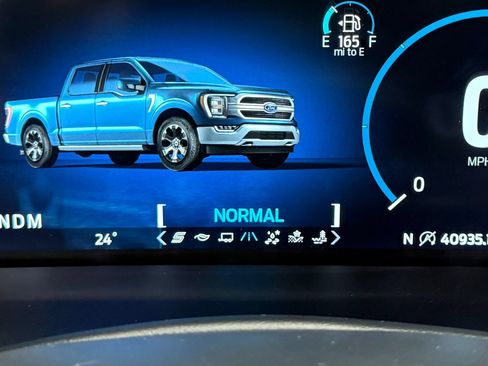 Used 2023 Ford F150 Lariat w/ Equipment Group 502A High AWD/4WD image 20