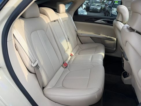 Used 2016 Lincoln MKZ w/ Equipment Group 300A Reserve FWD image 11