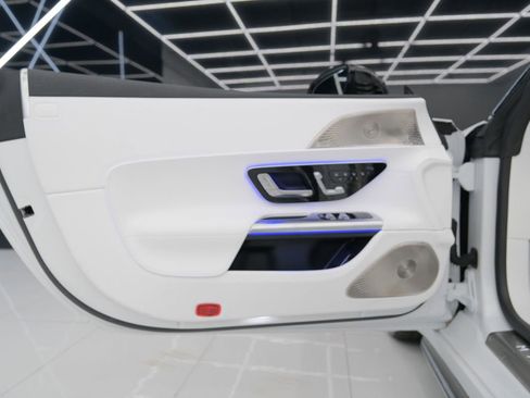 Used 2026 Mercedes-Benz Maybach SL 680 image 48