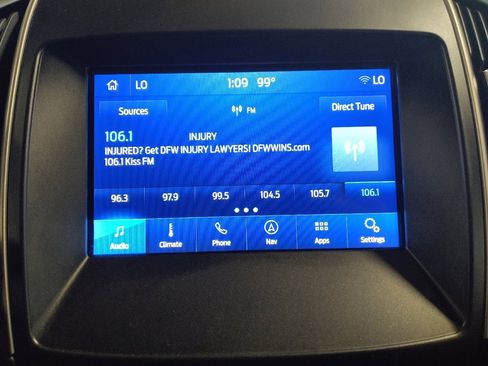 Used 2020 Ford Edge SEL FWD image 25