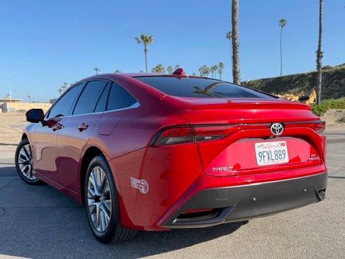 Used 2023 Toyota Mirai w/ Advanced Technology Package RWD image 3
