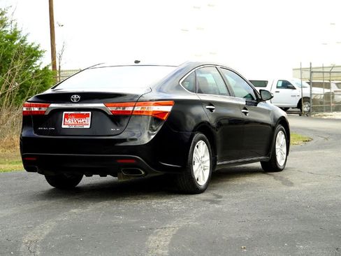 Used 2015 Toyota Avalon XLE image 6