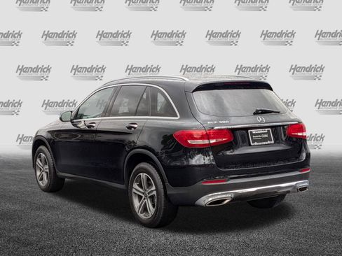 Used 2019 Mercedes-Benz GLC 300 4MATIC w/ Premium Package image 7