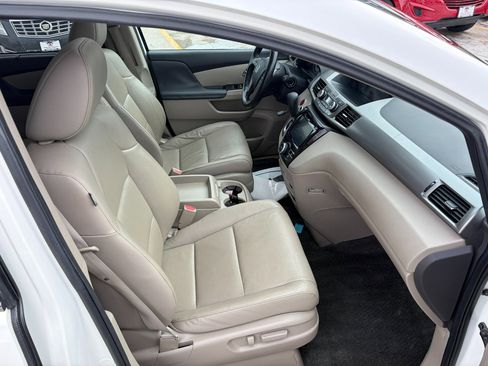 Used 2016 Honda Odyssey EX-L image 19