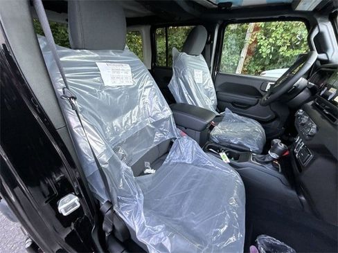 New 2025 Jeep Wrangler Unlimited Sport image 14