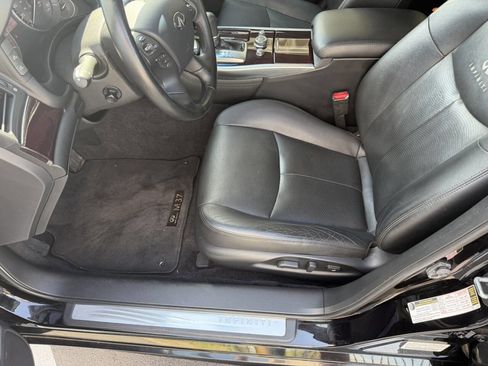 Used 2013 INFINITI M37 w/ Premium Pkg RWD image 34